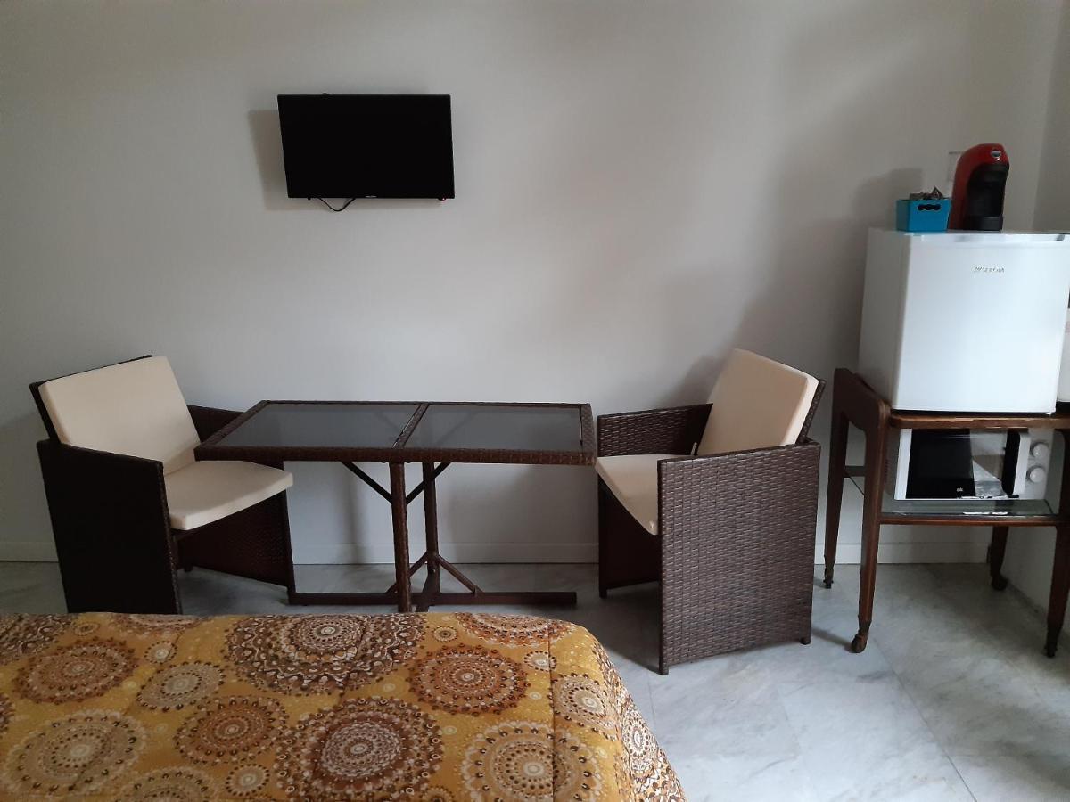 La Gran Dama Bed & Breakfast Roseto Degli Abruzzi Exterior photo